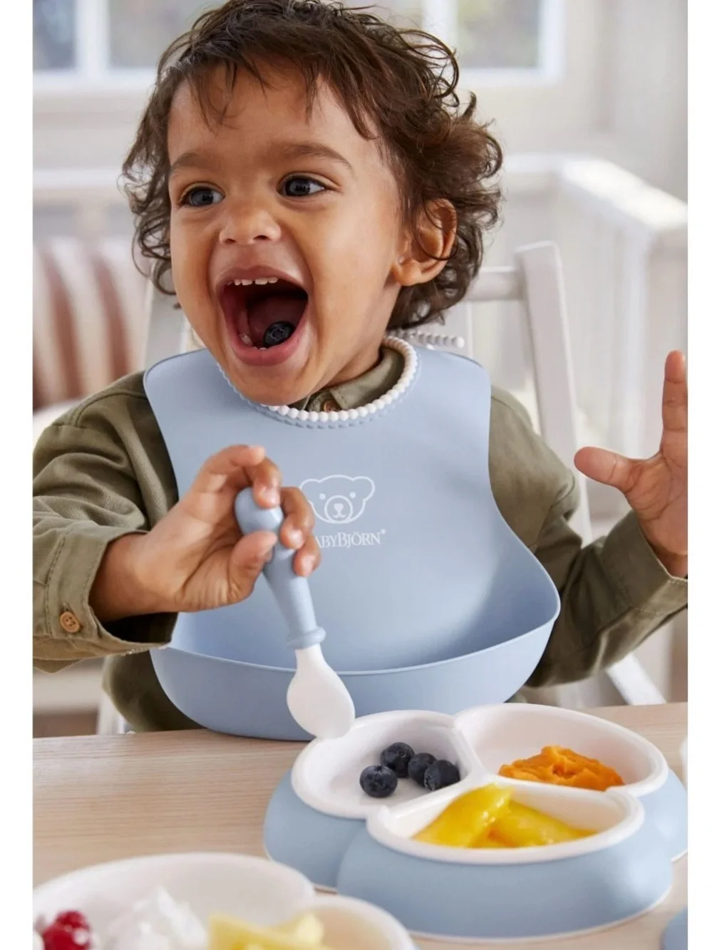 Baby Bjorn Bib 2 Pack & Ubbi On-The-Go Wipe Dispenser Set of 3 EUC